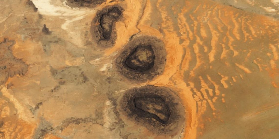 NASA зафіксувало дивне утворення в Сахарі, яке старше за динозаврів