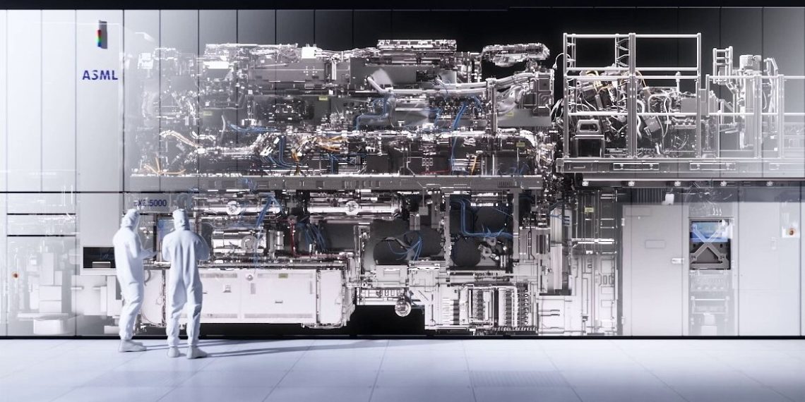 ASML скорочує 1700 керівних і допоміжних посад: щоб не заважали інженерам