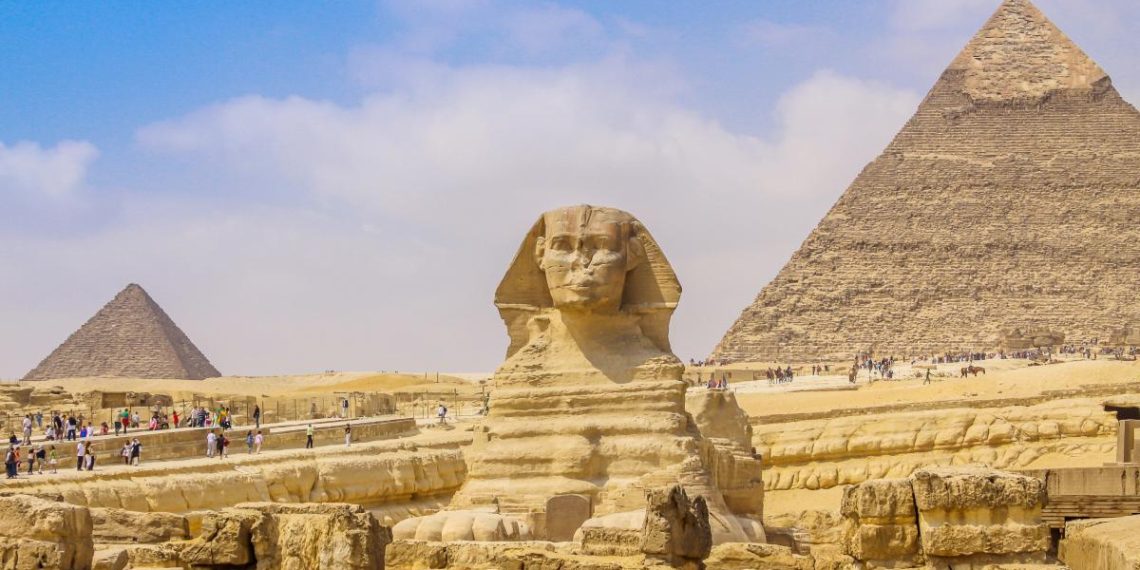 Вчений розгадав таємницю прихованих символів по всьому світу: що за ними стоїть