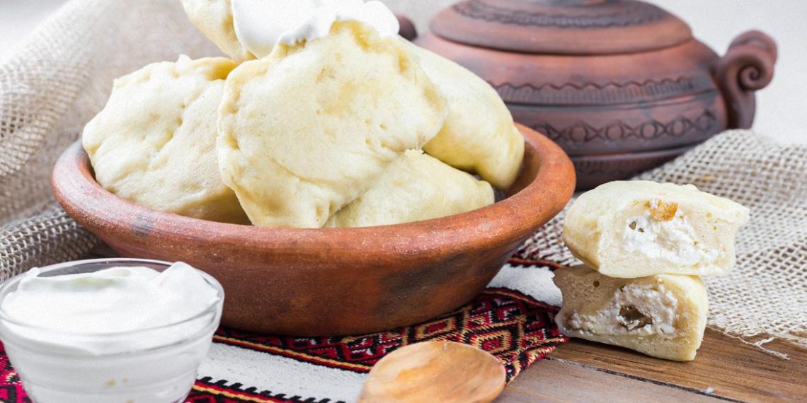 Вареники з сиром на пару: пухкі, як хмаринки, і неймовірно смачні – як у бабусі вдома